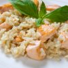 Risotto al salmone: la ricetta per farlo a casa!